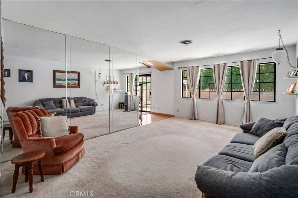 Lancaster, CA 93536,2638 W Avenue J8