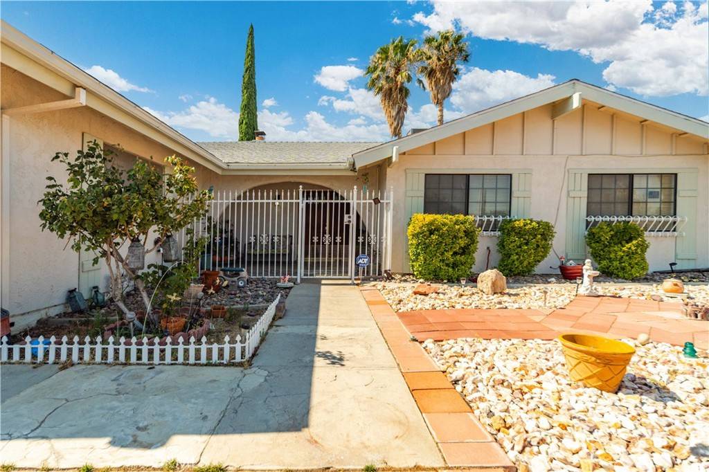 Lancaster, CA 93536,2638 W Avenue J8