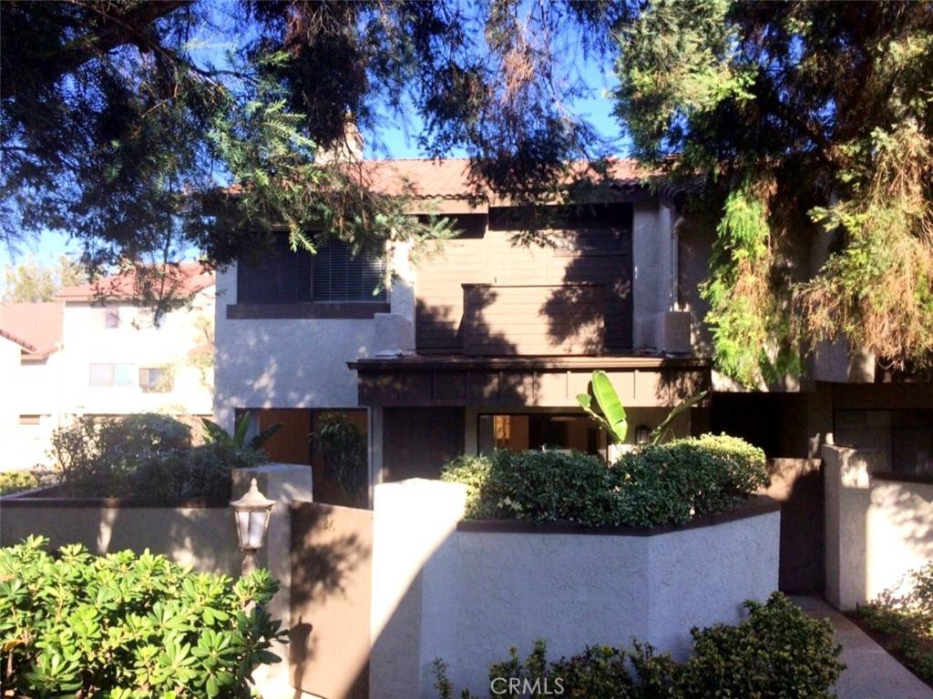 Woodland Hills, CA 91367,5800 Owensmouth AVE #26