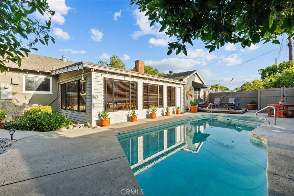 Panorama City, CA 91402,9548 Cedros AVE
