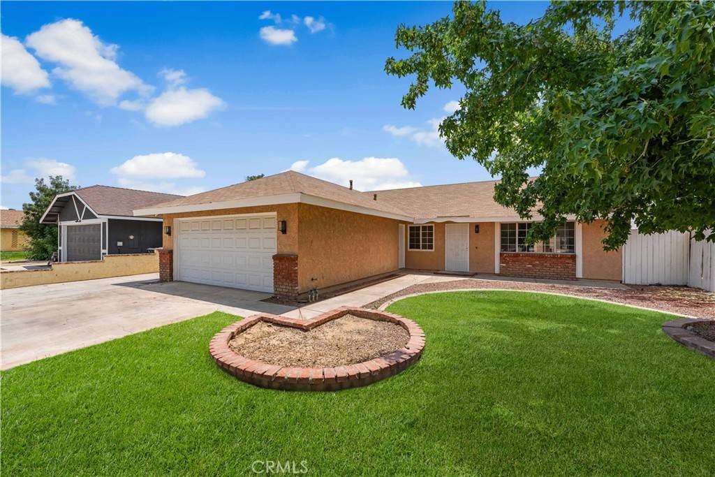 Lancaster, CA 93535,716 E Avenue J5