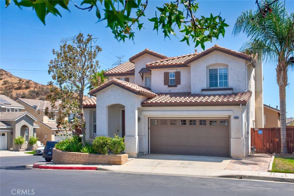 Saugus, CA 91350,21558 Oak Dr