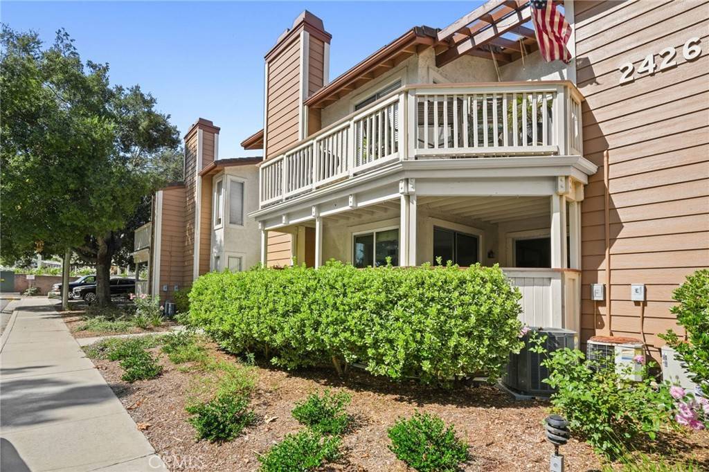 Thousand Oaks, CA 91362,2426 Pleasant WAY #E