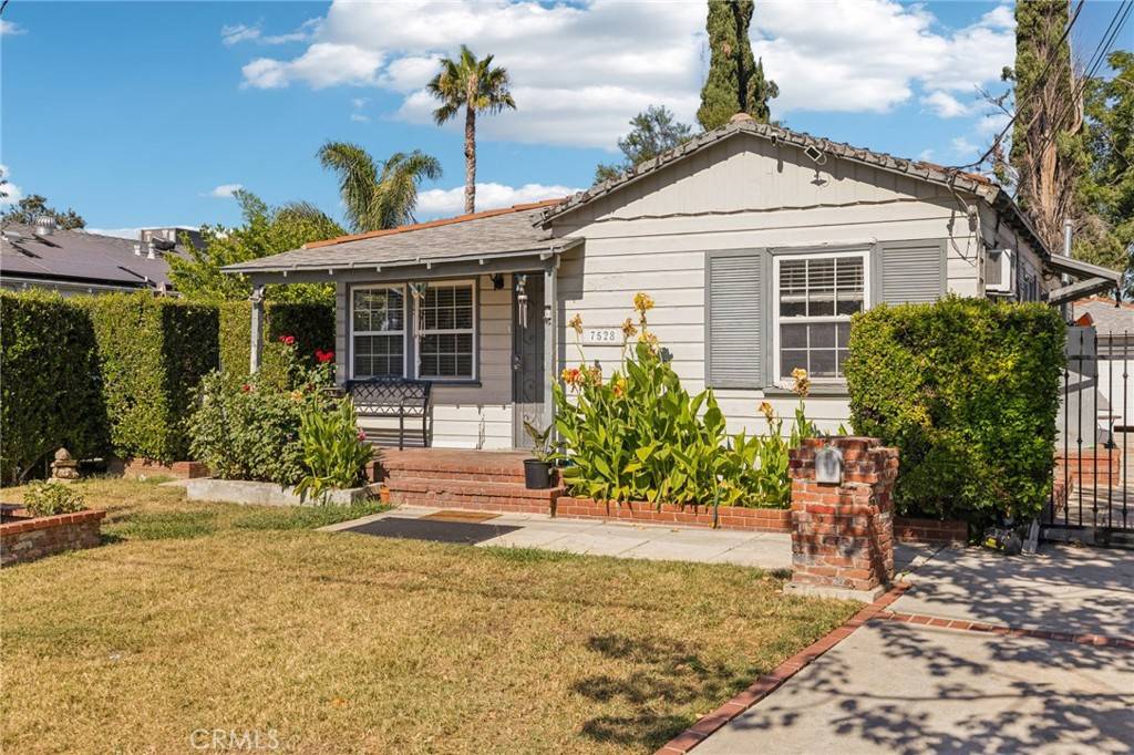 Reseda, CA 91335,7528 Amigo AVE
