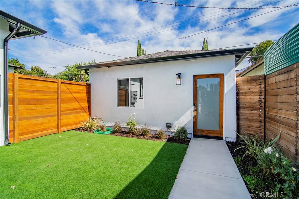Reseda, CA 91335,6442 Bertrand