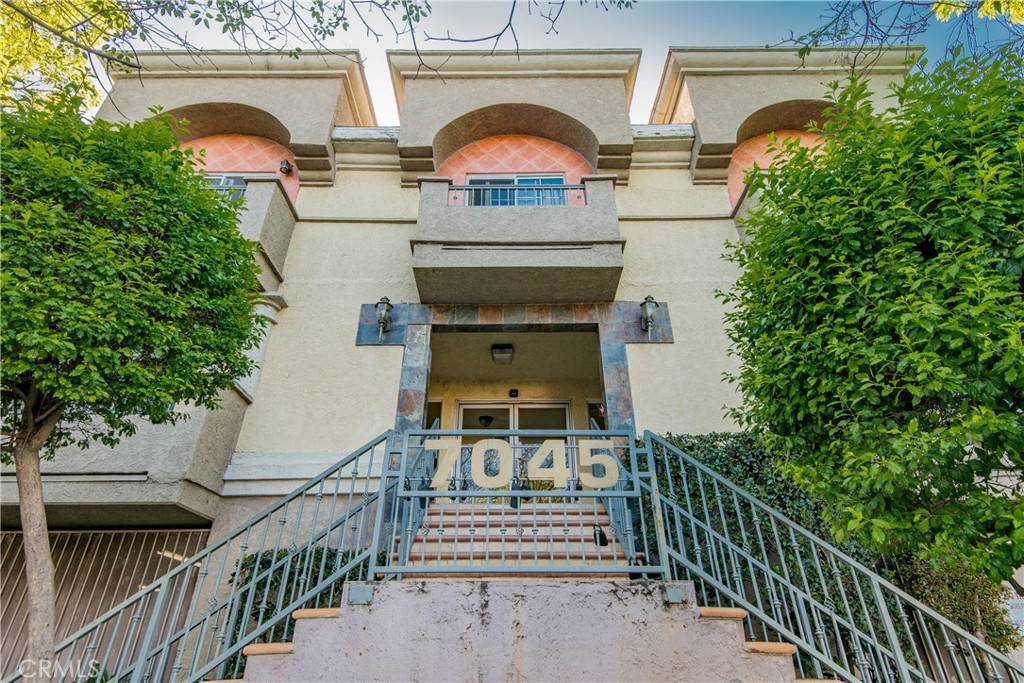 Van Nuys, CA 91406,7045 Woodley AVE #218