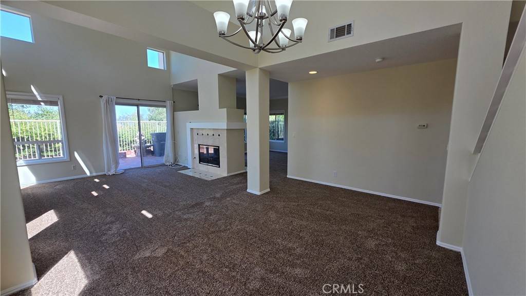 Newhall, CA 91321,19431 San Marino CT