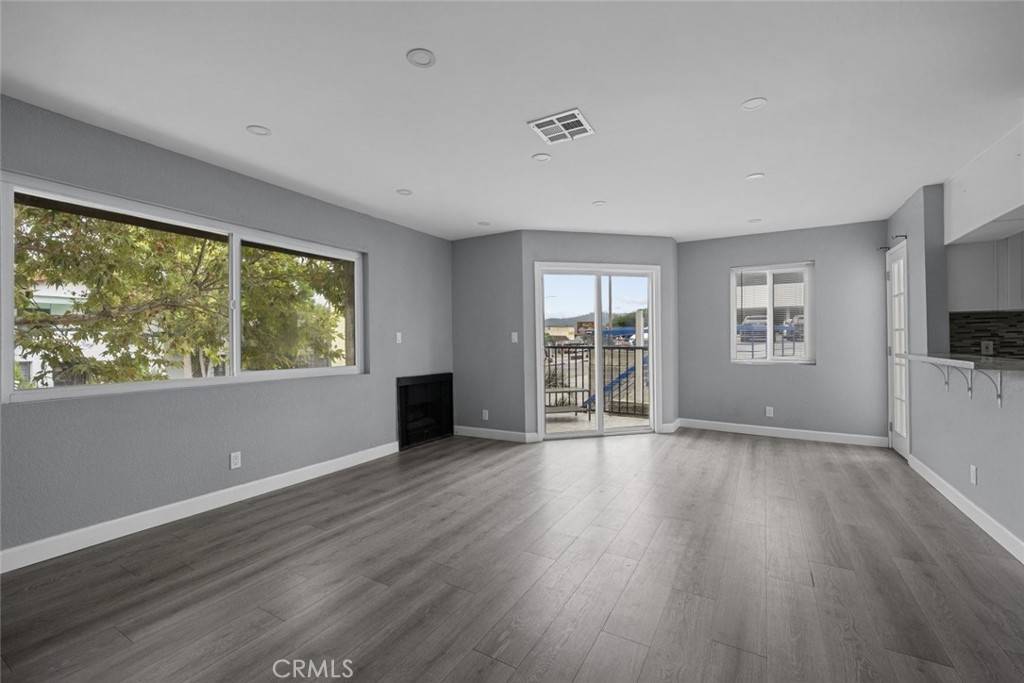 Glendale, CA 91205,1031 Mariposa ST #3
