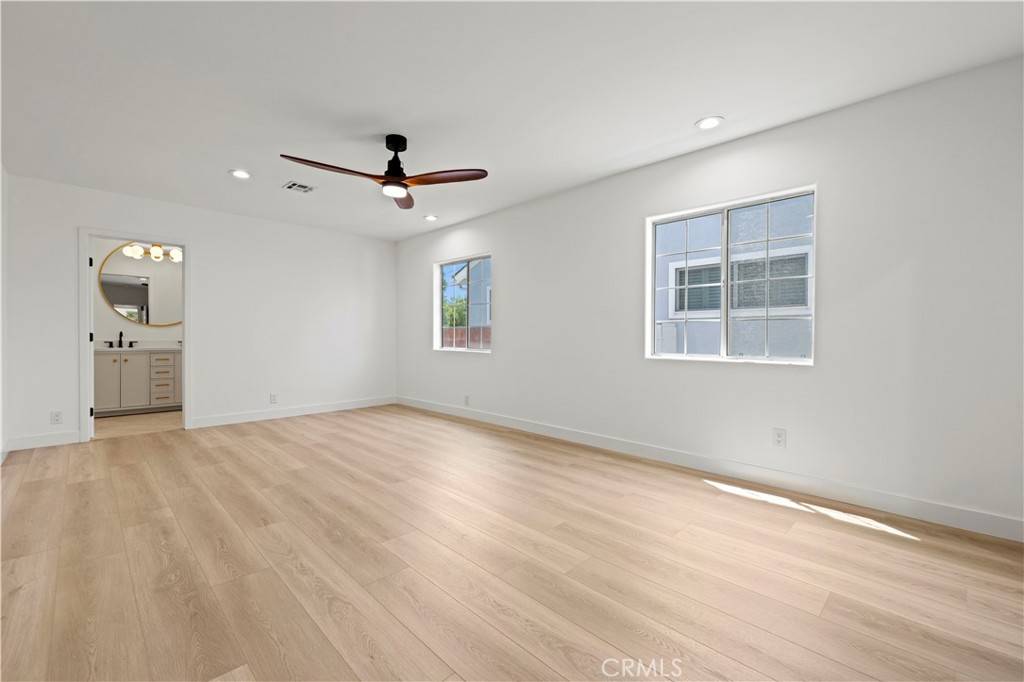Tarzana, CA 91335,6250 Tunney AVE
