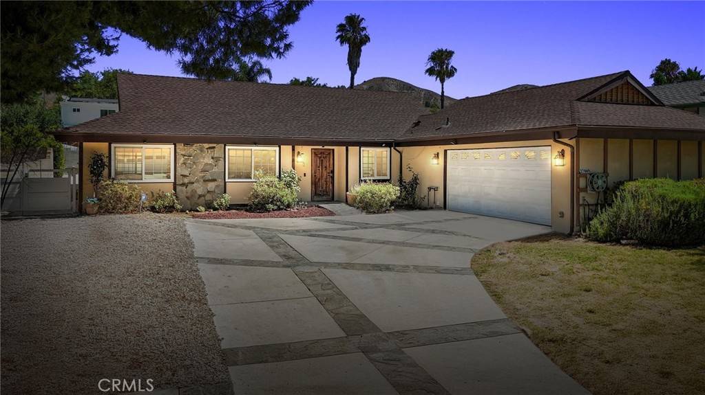 Calabasas, CA 91301,27069 Helmond DR