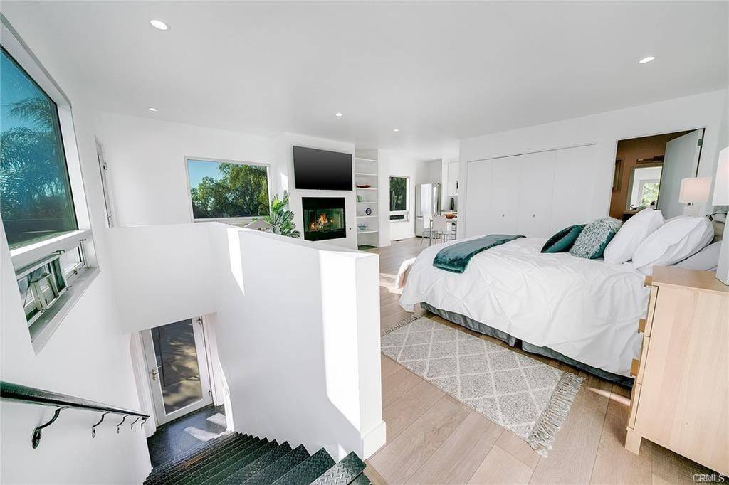 Malibu, CA 90265,24764 W Saddle Peak RD