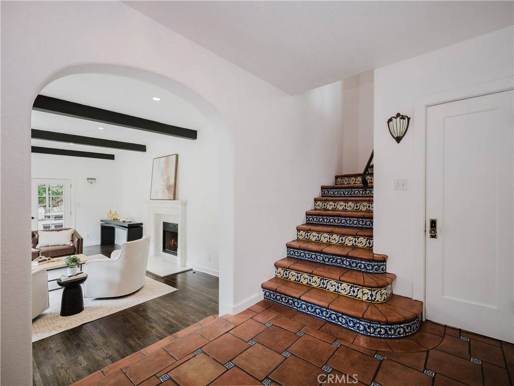 Studio City, CA 91604,4124 Sunswept DR