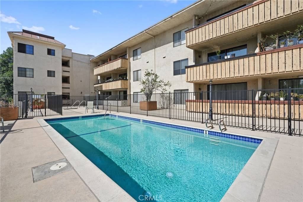 Northridge, CA 91324,19029 Nordhoff ST #103