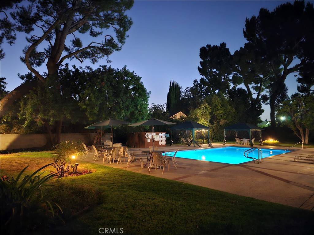 Sherman Oaks, CA 91403,5115 Kester AVE #302