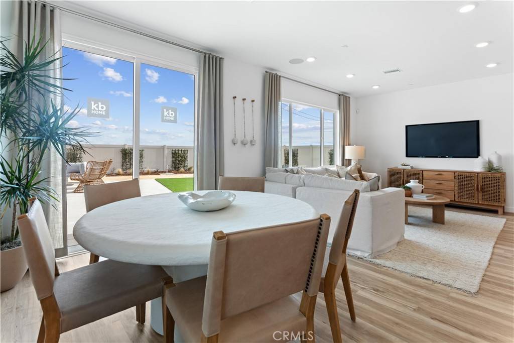 Lancaster, CA 93535,3249 Garnet LN