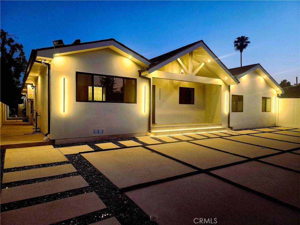 Winnetka, CA 91306,20522 Sherman WAY