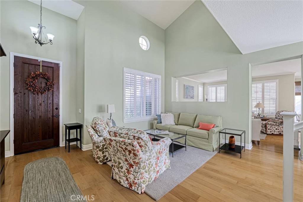 Moorpark, CA 93021,3906 Riva CT