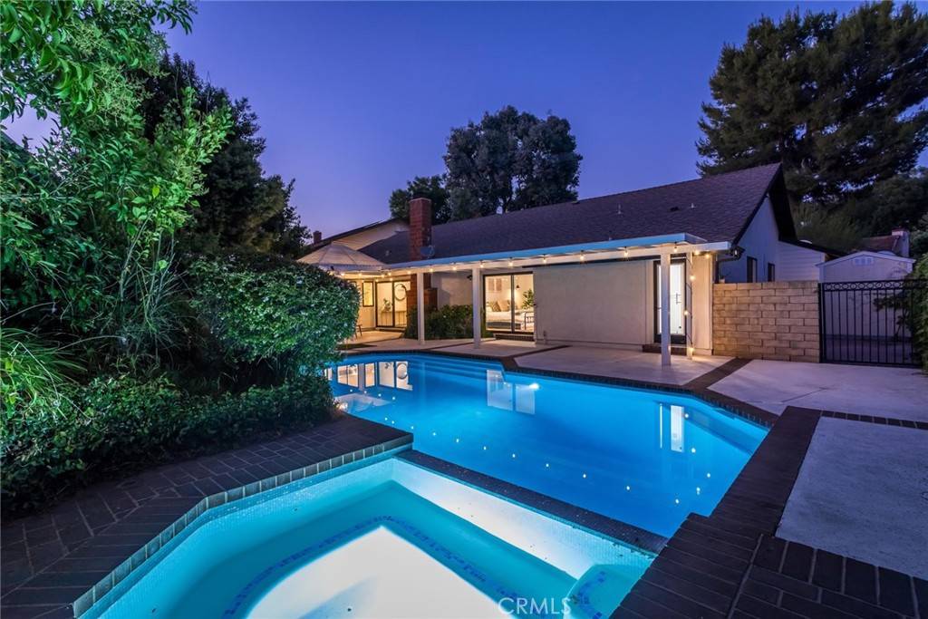 Valencia, CA 91355,25655 Yucca Valley RD