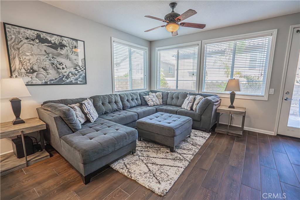 Saugus, CA 91350,28427 Casselman LN