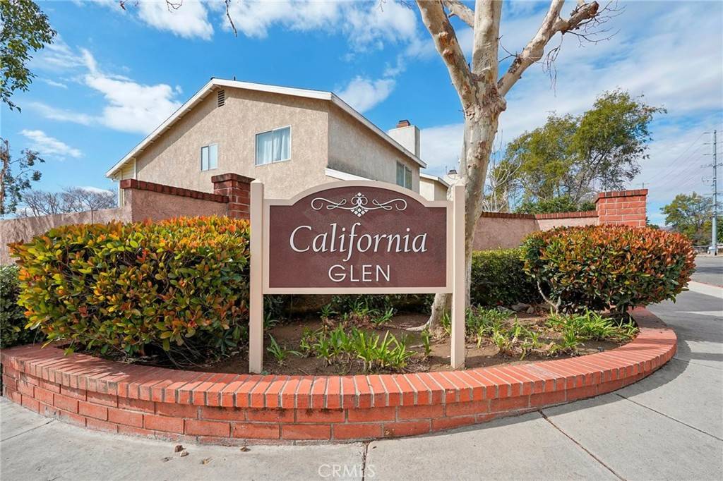 Pacoima, CA 91331,11465 Fox Hollow LN