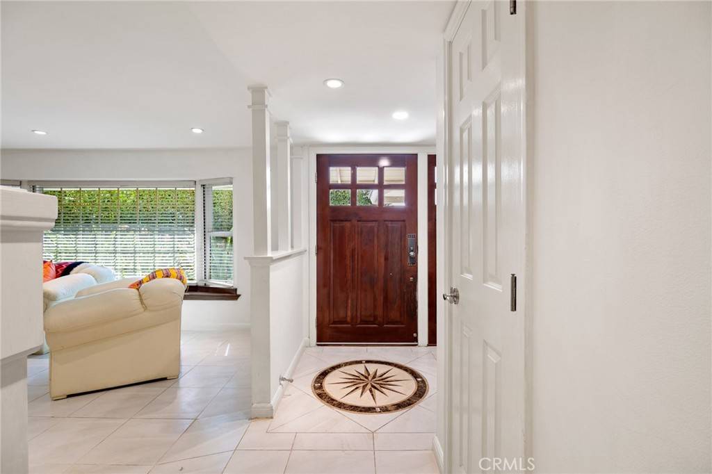 Newhall, CA 91321,23900 Darbun DR