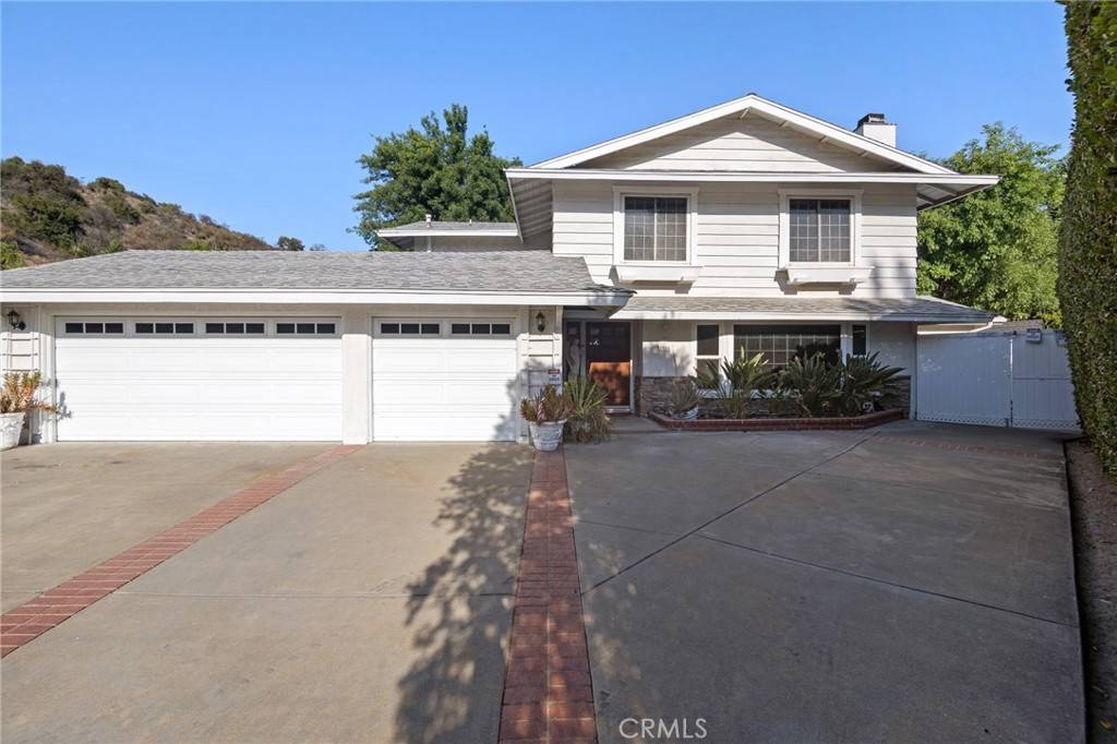 Newhall, CA 91321,23900 Darbun DR