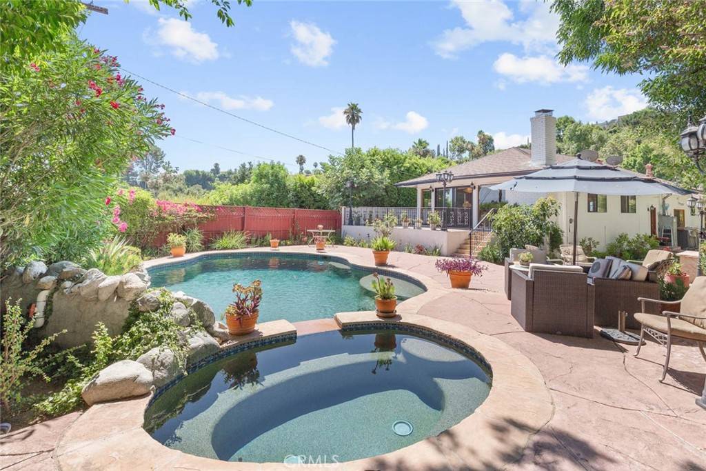 Encino, CA 91316,17861 Cathedral Pl