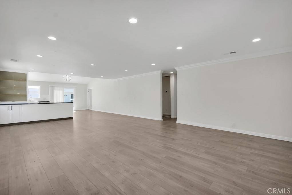 Tarzana, CA 91356,5434 Sylvia AVE