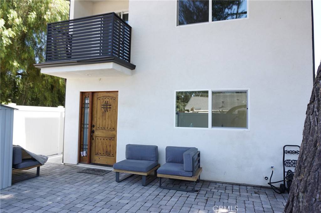 Chatsworth, CA 91311,10332 Jordan AVE