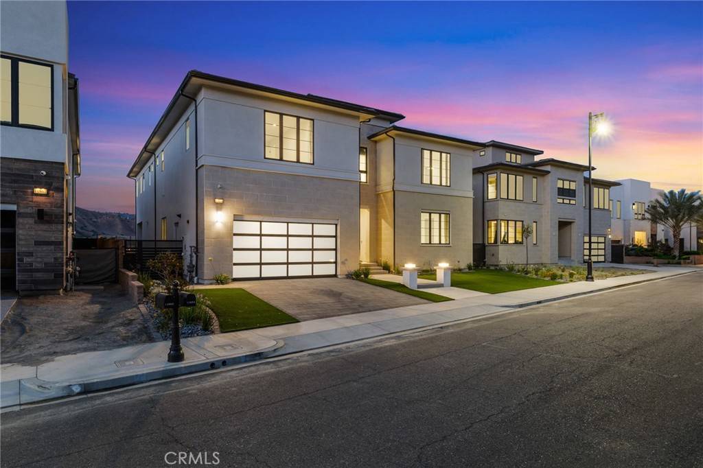 Porter Ranch, CA 91326,11854 N Hillsborough LN