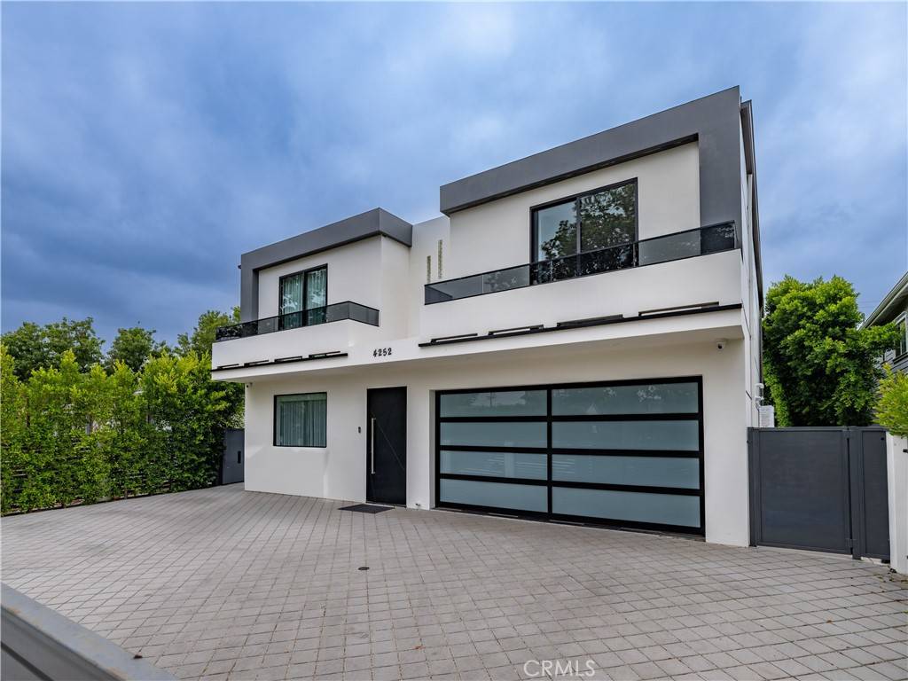 Studio City, CA 91604,4252 Shadyglade AVE
