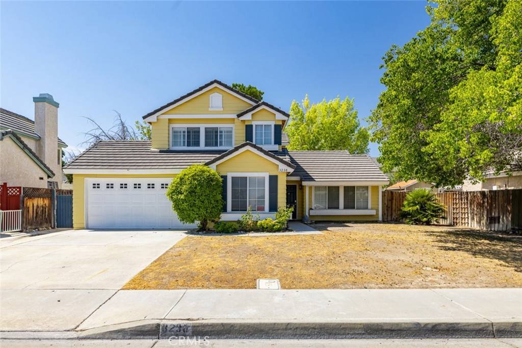 Lancaster, CA 93536,3238 W Avenue J2