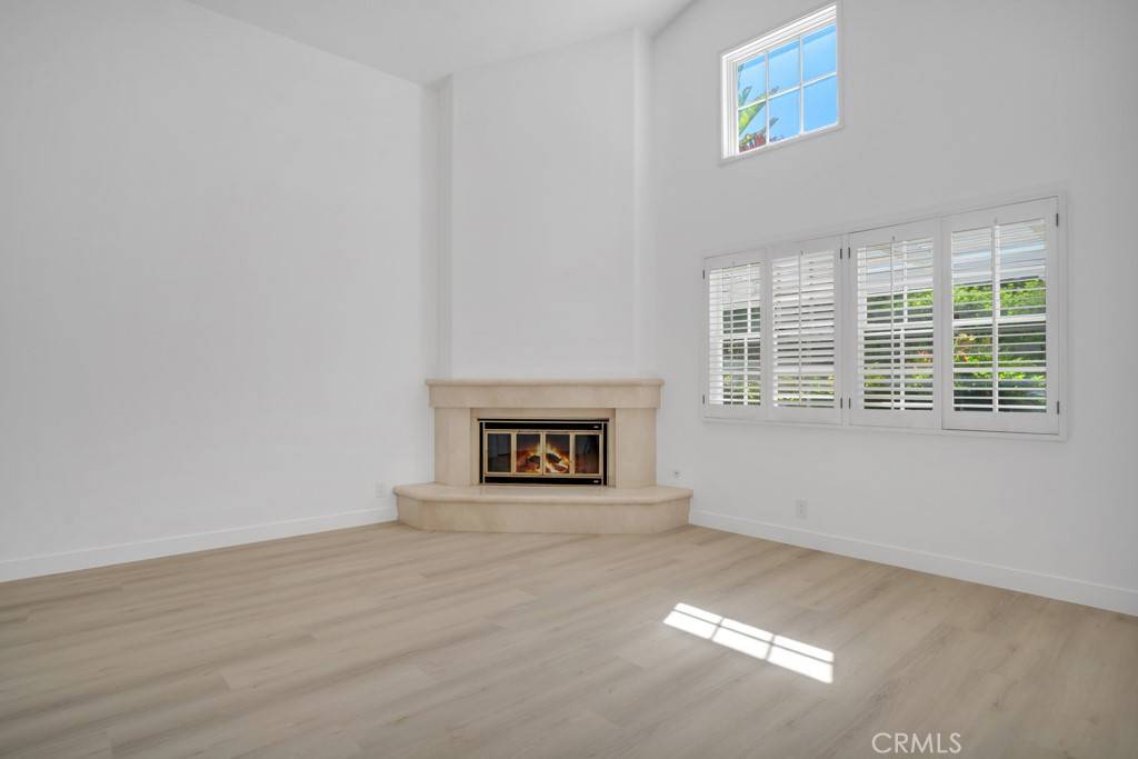 Calabasas, CA 91302,4383 Park Paloma