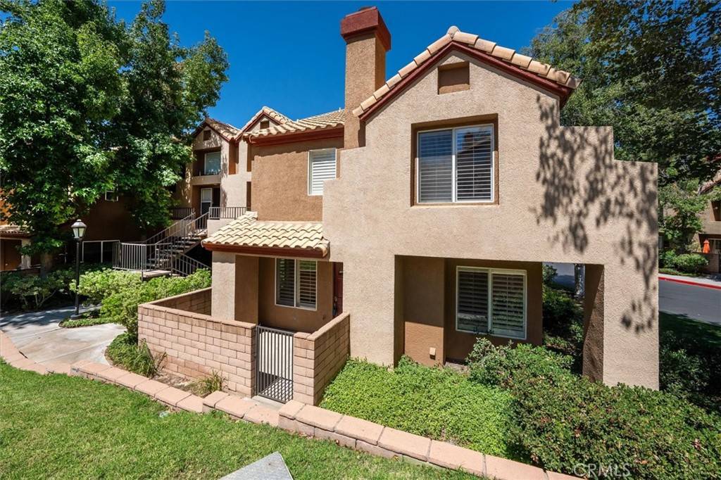 Saugus, CA 91350,22713 Copper Hill DR #42