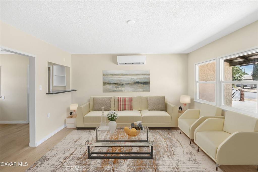 Palmdale, CA 93550,203 E Avenue P4