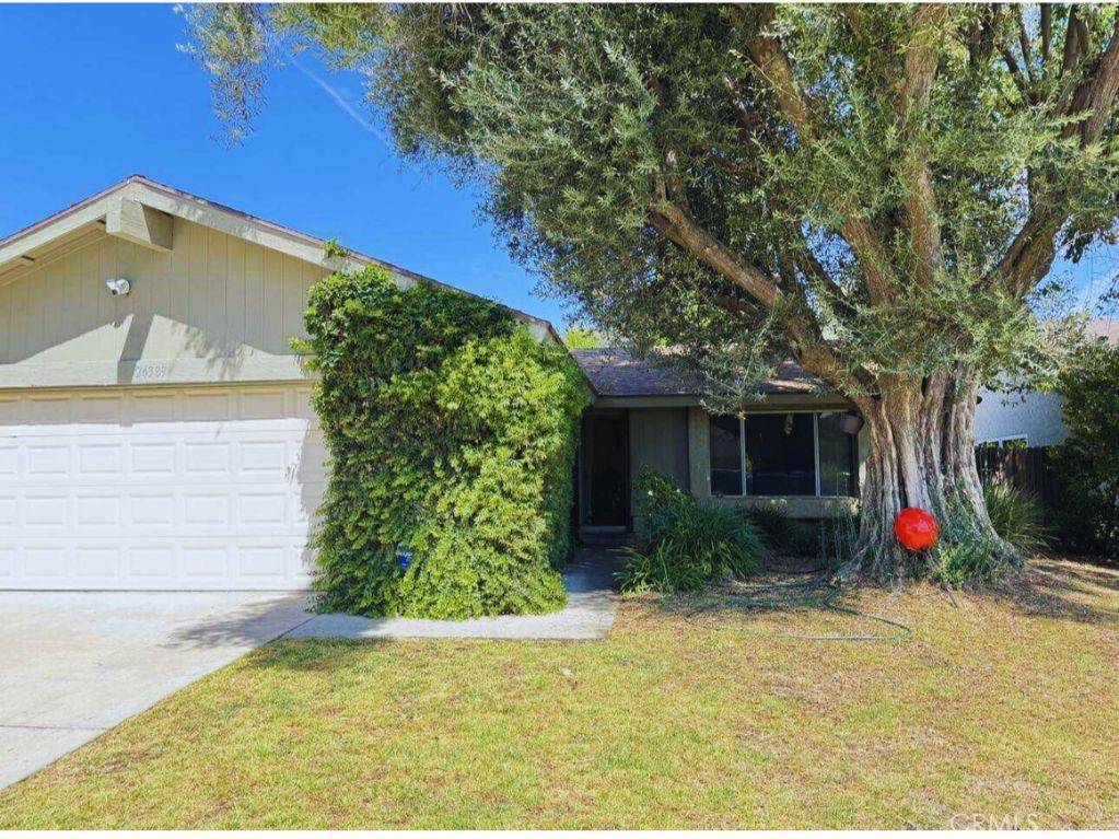 Newhall, CA 91321,24389 La Glorita CIR