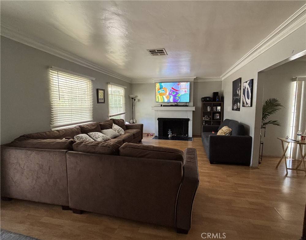 North Hollywood, CA 91601,5620 & 5618 Cartwright AVE