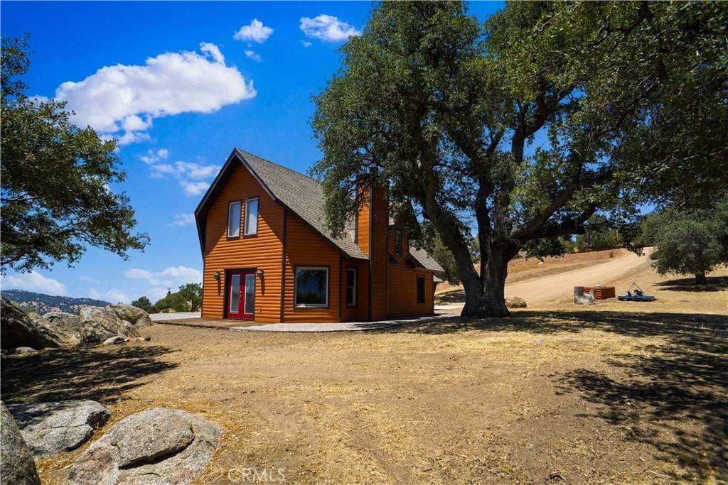 Tehachapi, CA 93561,29400 Skyline DR
