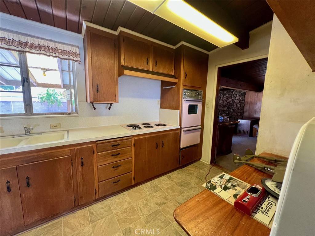 Panorama City, CA 91402,8165 Mammoth AVE