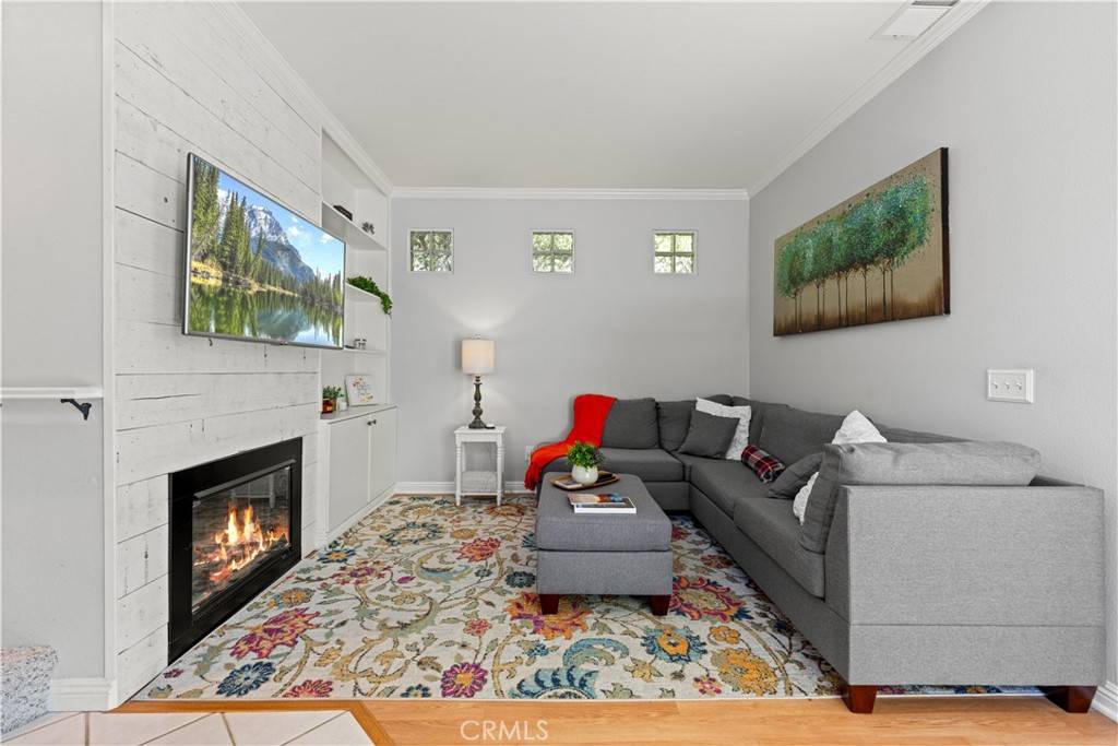 Valencia, CA 91354,27849 Skycrest Cr