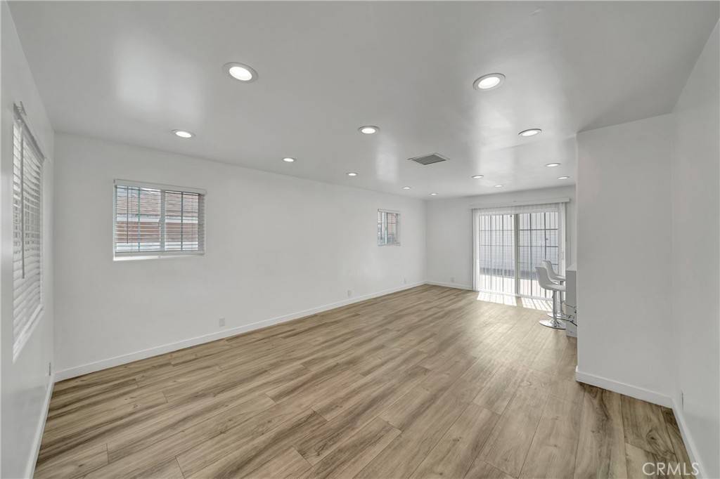 North Hollywood, CA 91606,6337 Bellaire AVE