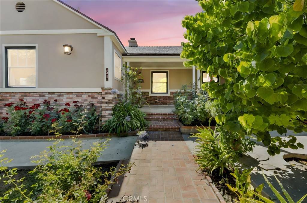 La Canada Flintridge, CA 91011,4547 Lasheart DR