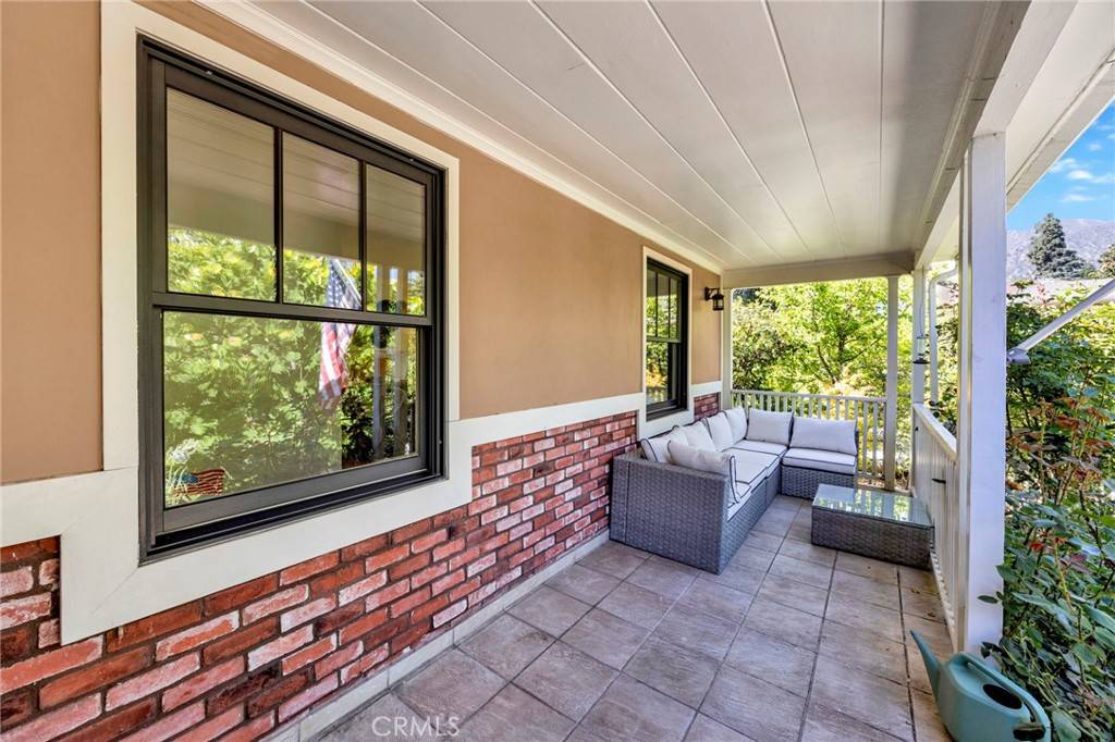 La Canada Flintridge, CA 91011,4547 Lasheart DR