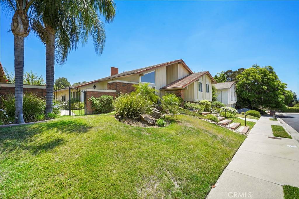 Porter Ranch, CA 91326,11426 Twin Hills AVE