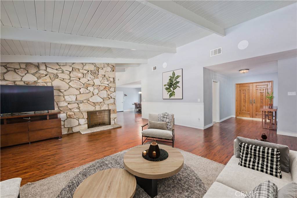 Granada Hills, CA 91344,12243 Kenny DR