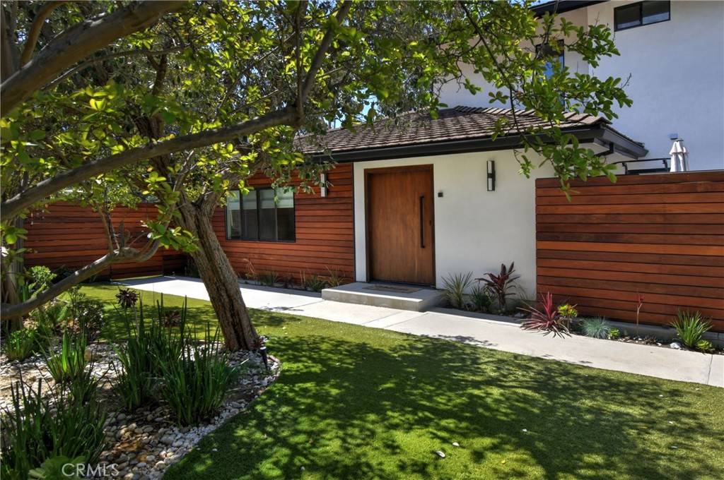 Woodland Hills, CA 91364,4751 Del Moreno DR