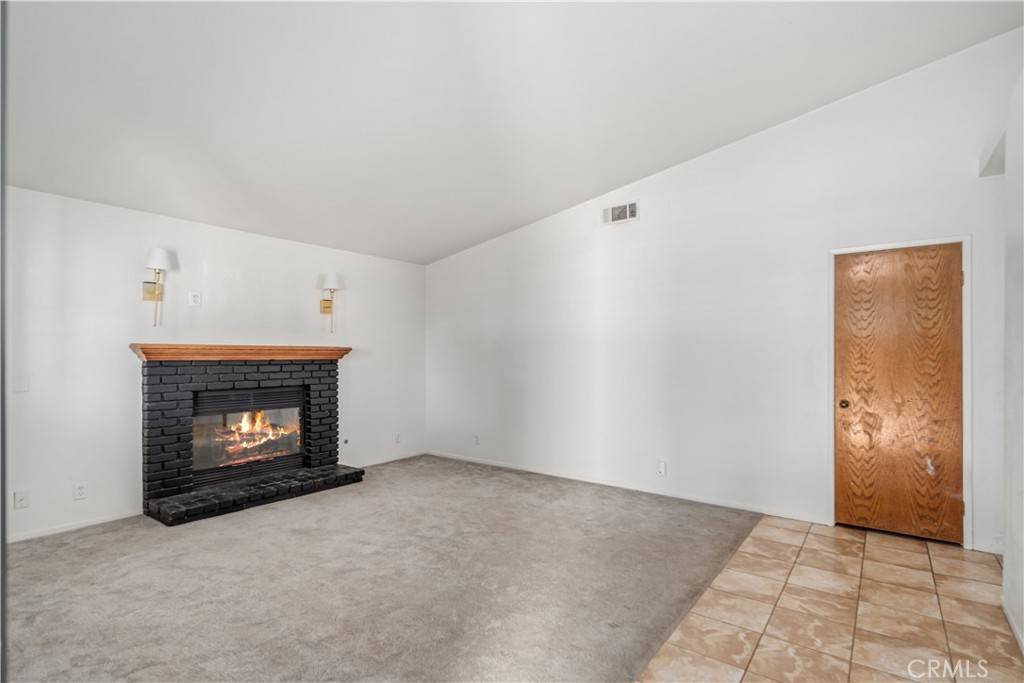 Lancaster, CA 93536,3541 W Avenue J13