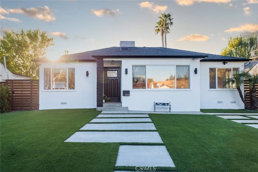 Valley Village, CA 91607,5519 Simpson AVE