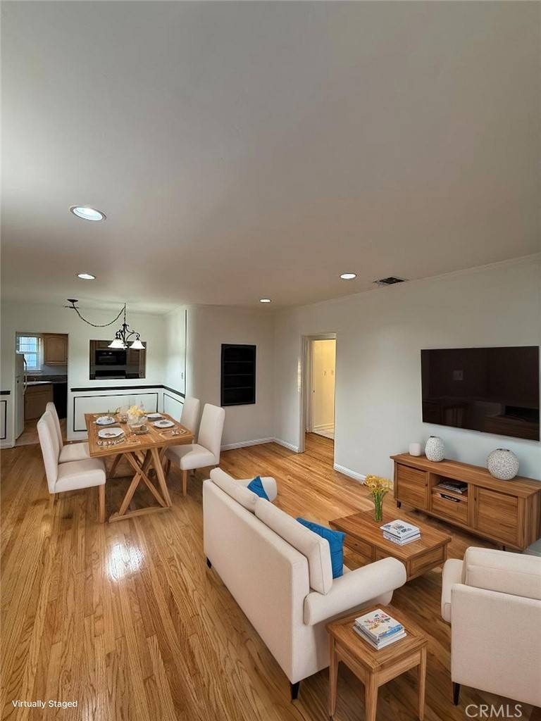 North Hollywood, CA 91606,6348 Camellia AVE