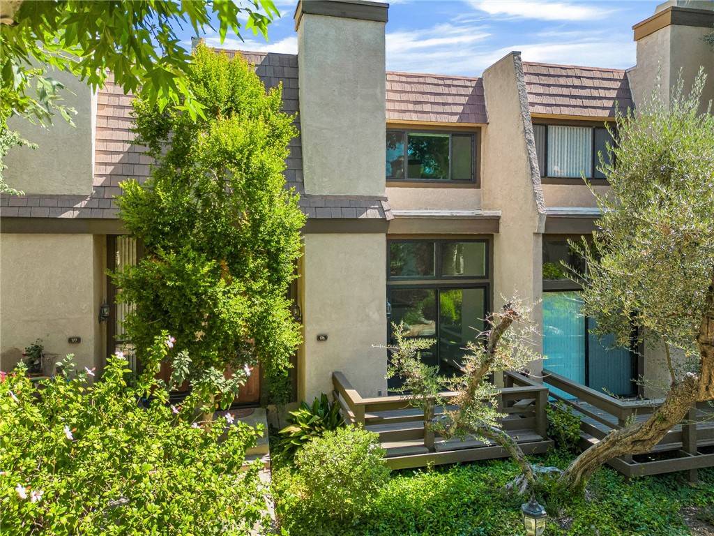 Northridge, CA 91324,9000 Vanalden AVE #176